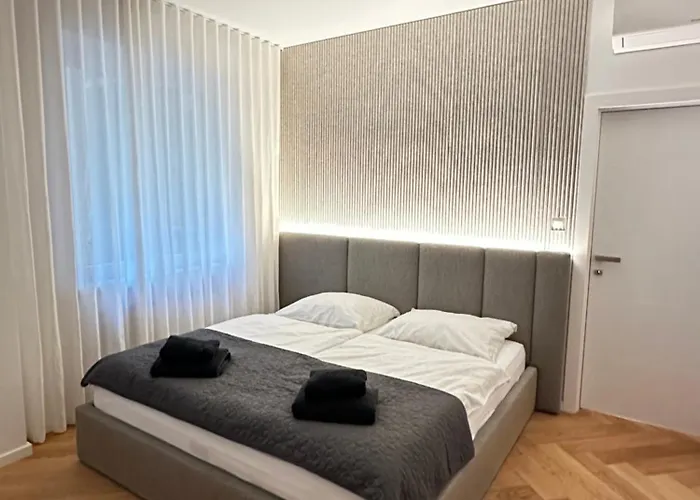 Oldtown 130m2 ,60m2 Terrace And 2 Bathrooms * Bratislava