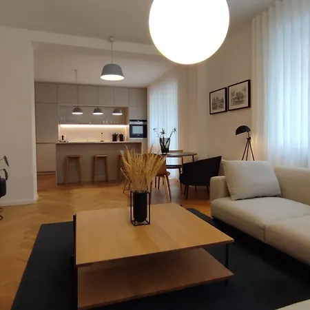Lejlighed Oldtown 130m2 ,60m2 Terrace And 2 Bathrooms